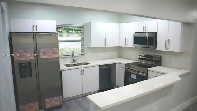 2503 NW 9th Street, sold in Franklin Park, Fort Lauderdale, FL