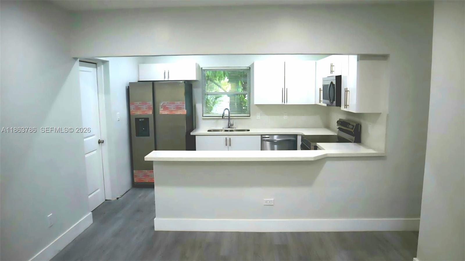 2503 NW 9th Street, Fort Lauderdale, FL 33311 photo 4