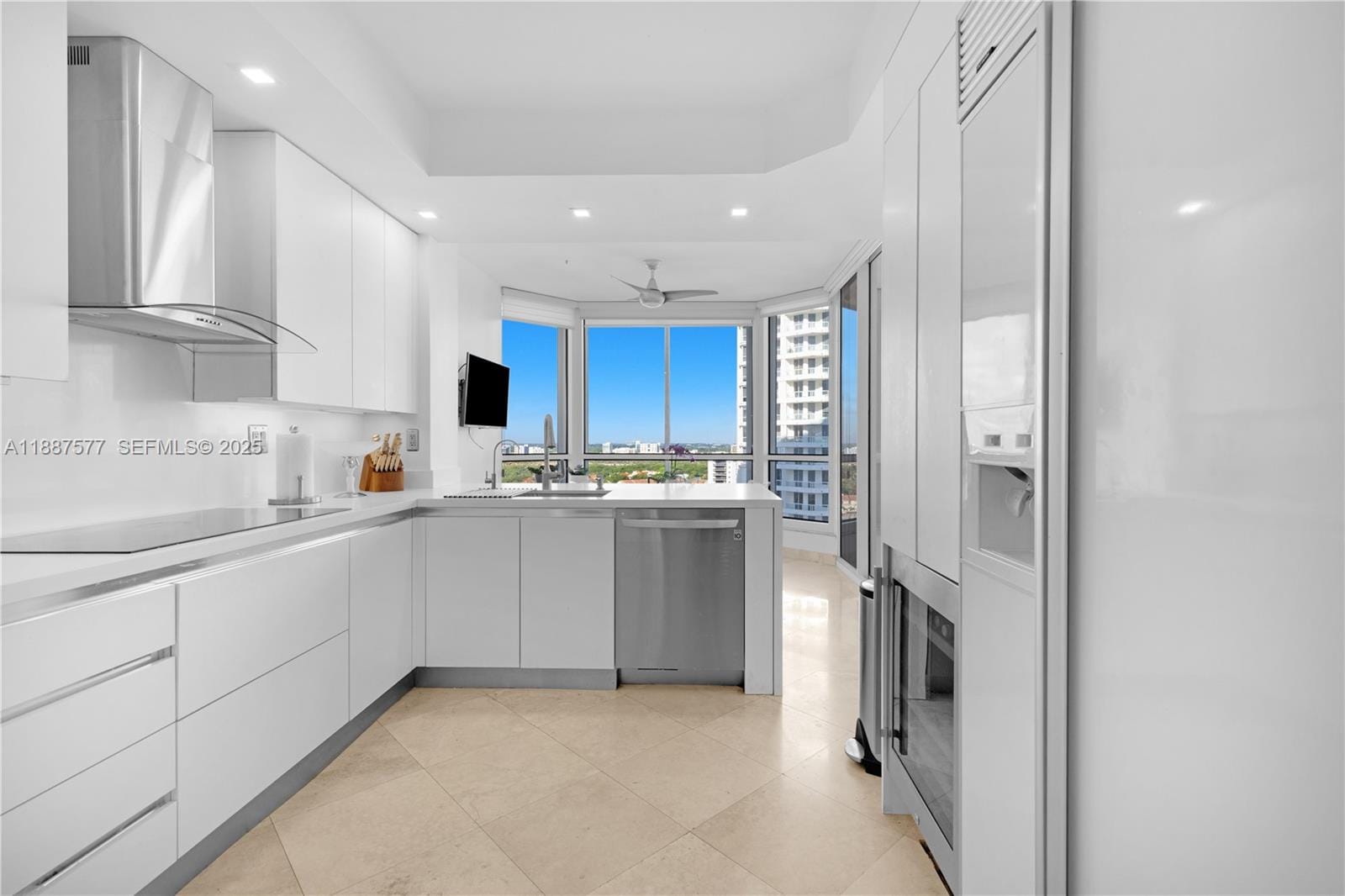 21150 Point Place 1905, Aventura, FL 33180 photo 18