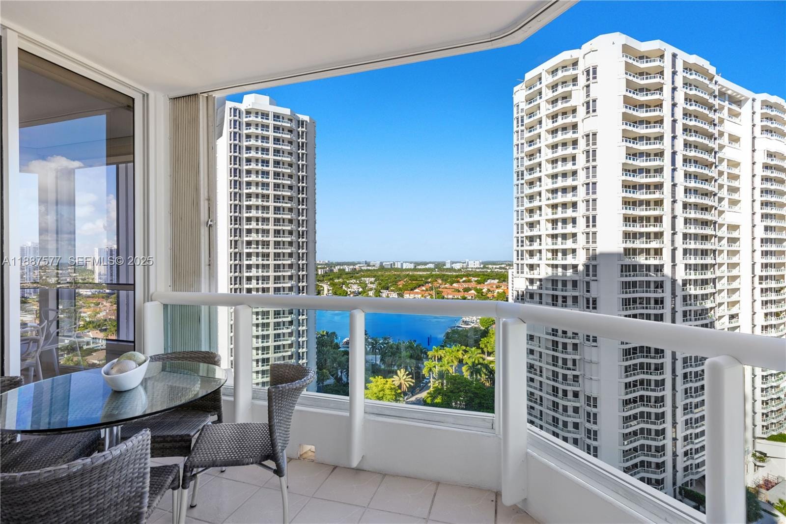 21150 Point Place 1905, Aventura, FL 33180 photo 28
