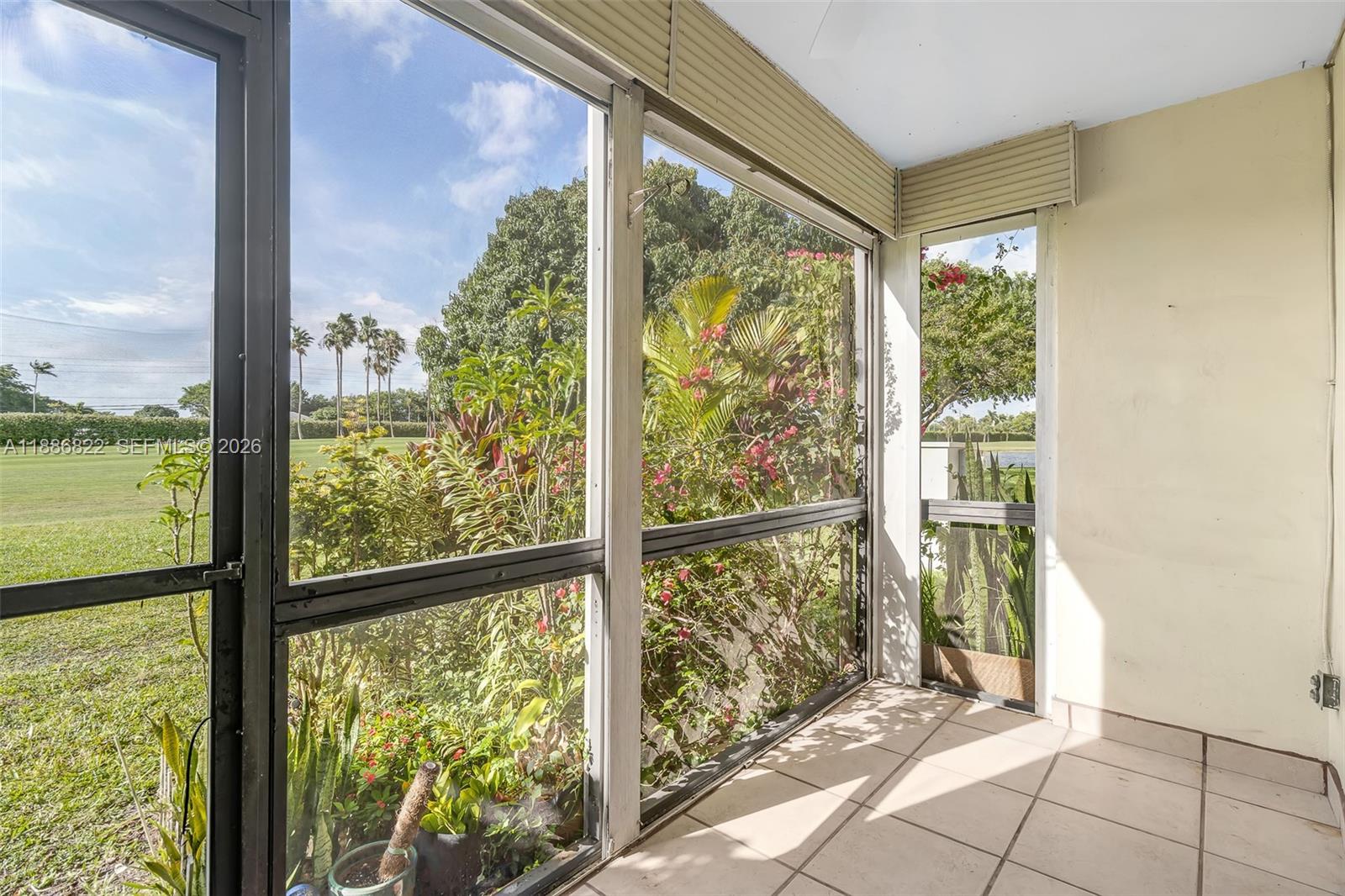 9820 S Hollybrook Lake Drive 106, Pembroke Pines, FL 33025, Pembroke Pines