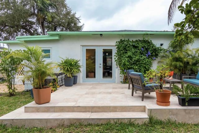 4765 N Miami Avenue, sold in Shadowlawn, Vero Beach, FL