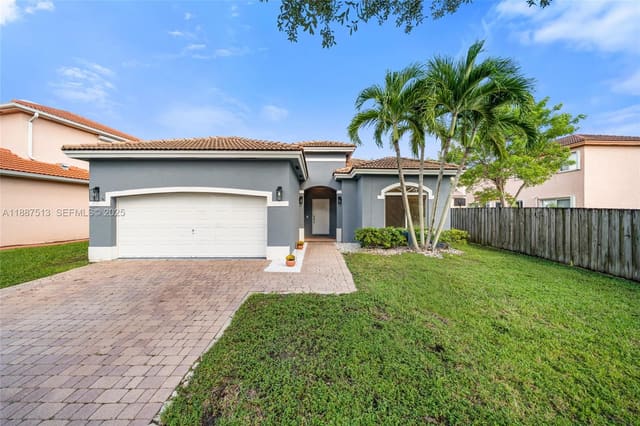 2111 SE 14th Circle, Homestead, FL 33035