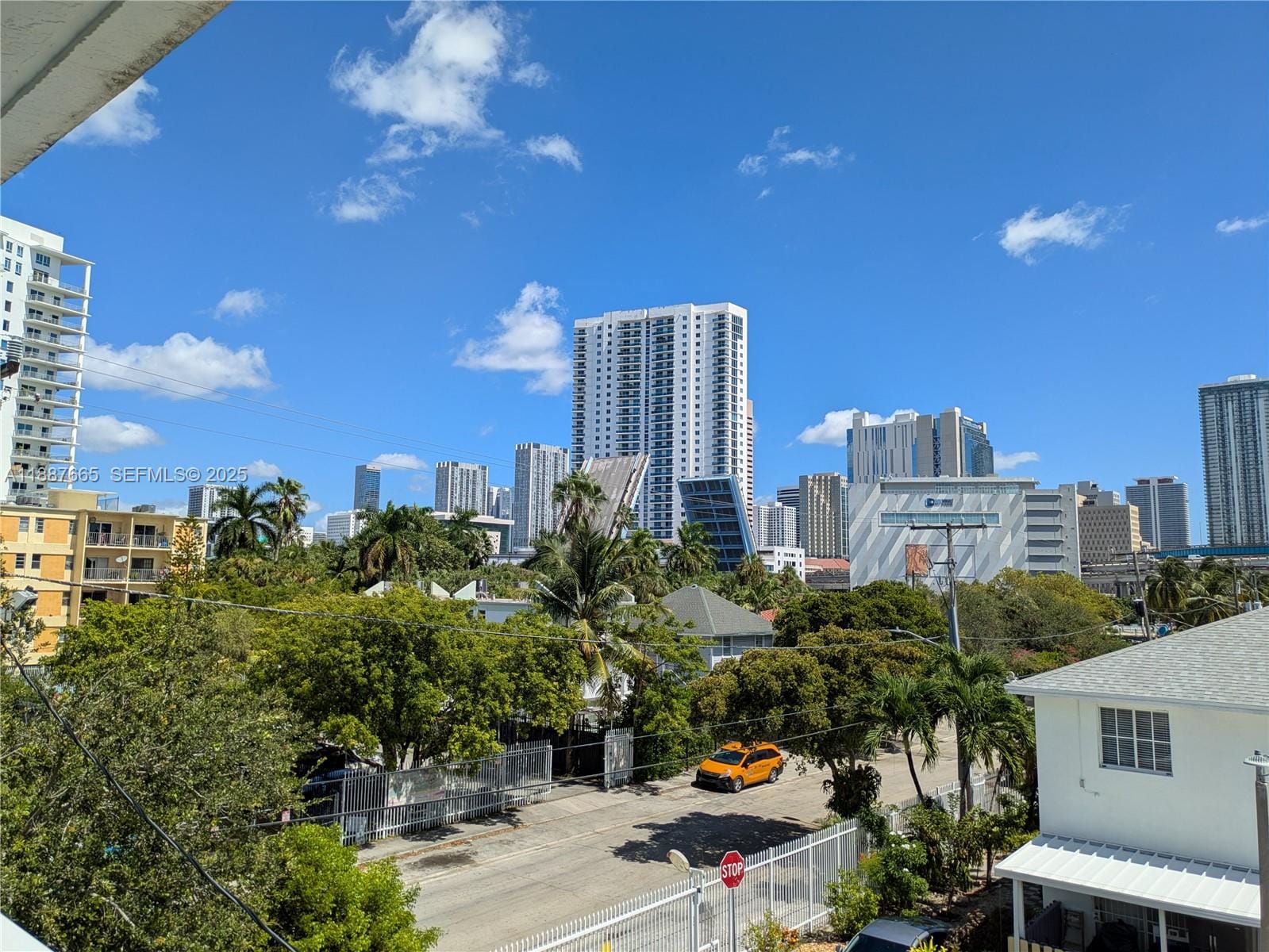 498 SW 2 302, Miami, FL 33130