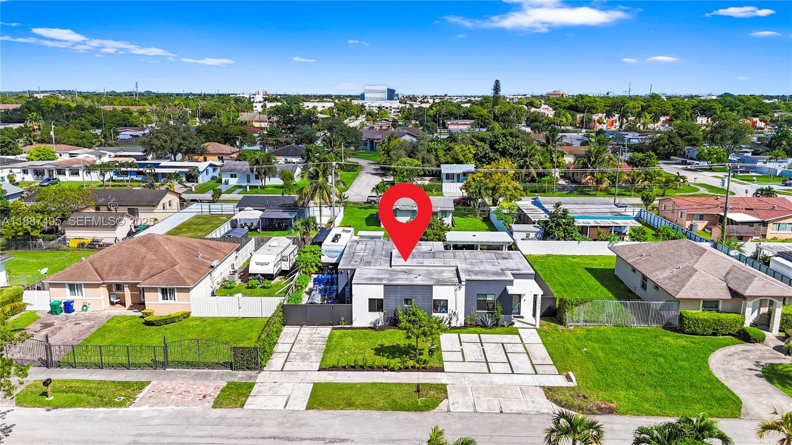 10925 SW 218th Terrace, Miami, FL 33170 photo 4