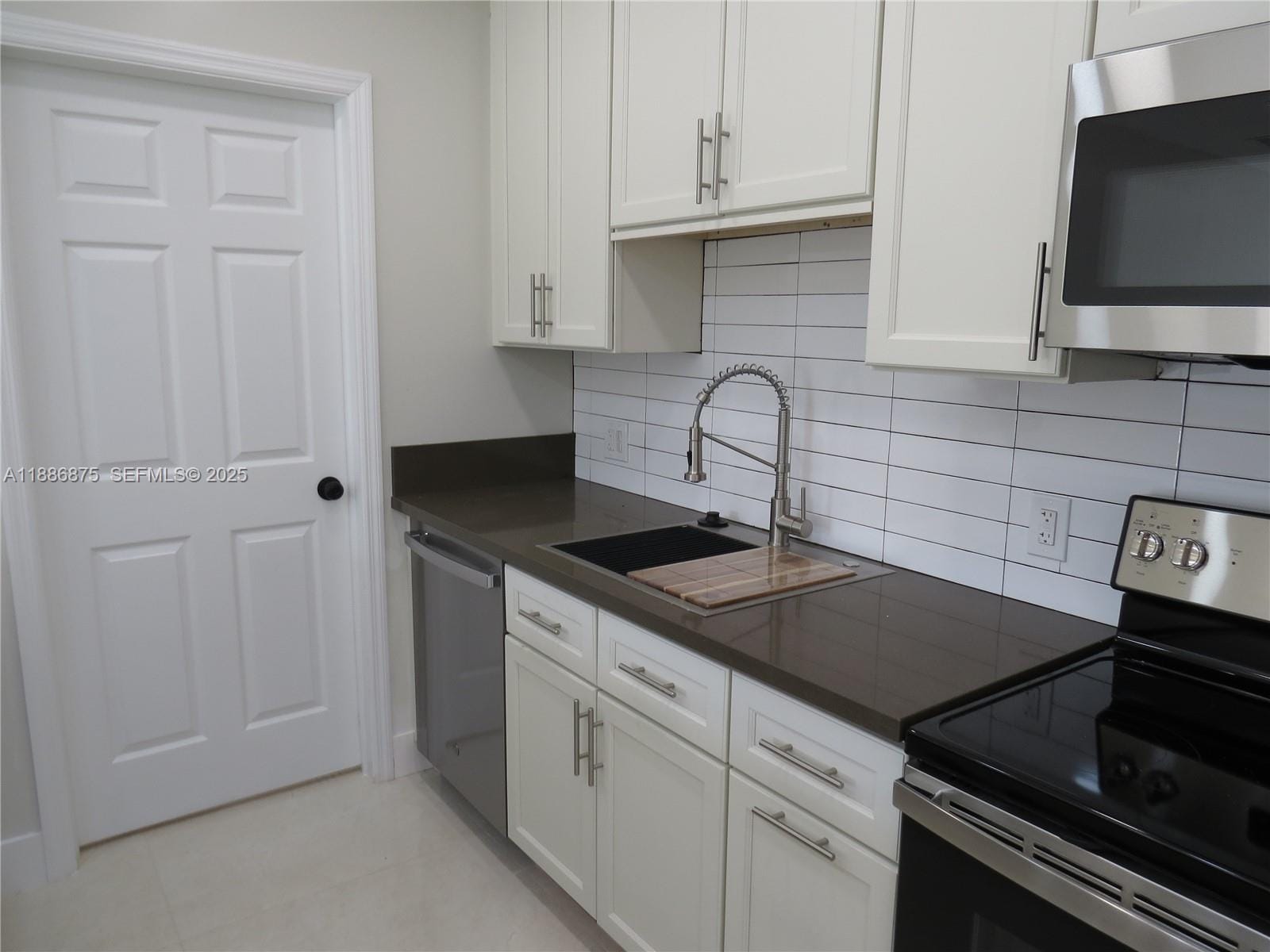 1671 SW 44th Terrace, Fort Lauderdale, FL 33317 photo 14