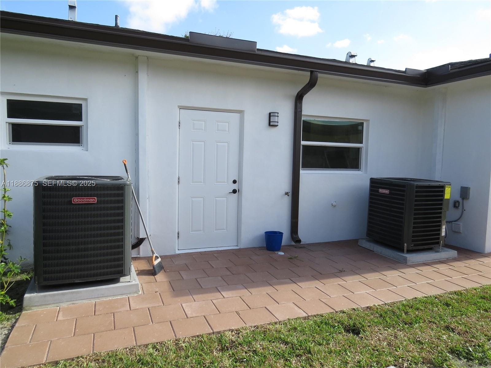 1671 SW 44th Terrace, Fort Lauderdale, FL 33317 photo 10