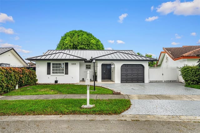 14319 SW 100th Lane, sold in Munne Sub 1st, Miami, FL