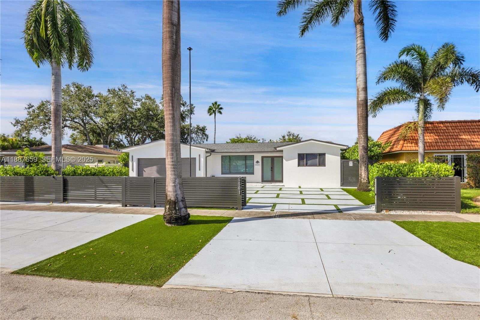 5501 Mckinley Street, Hollywood, FL 33021