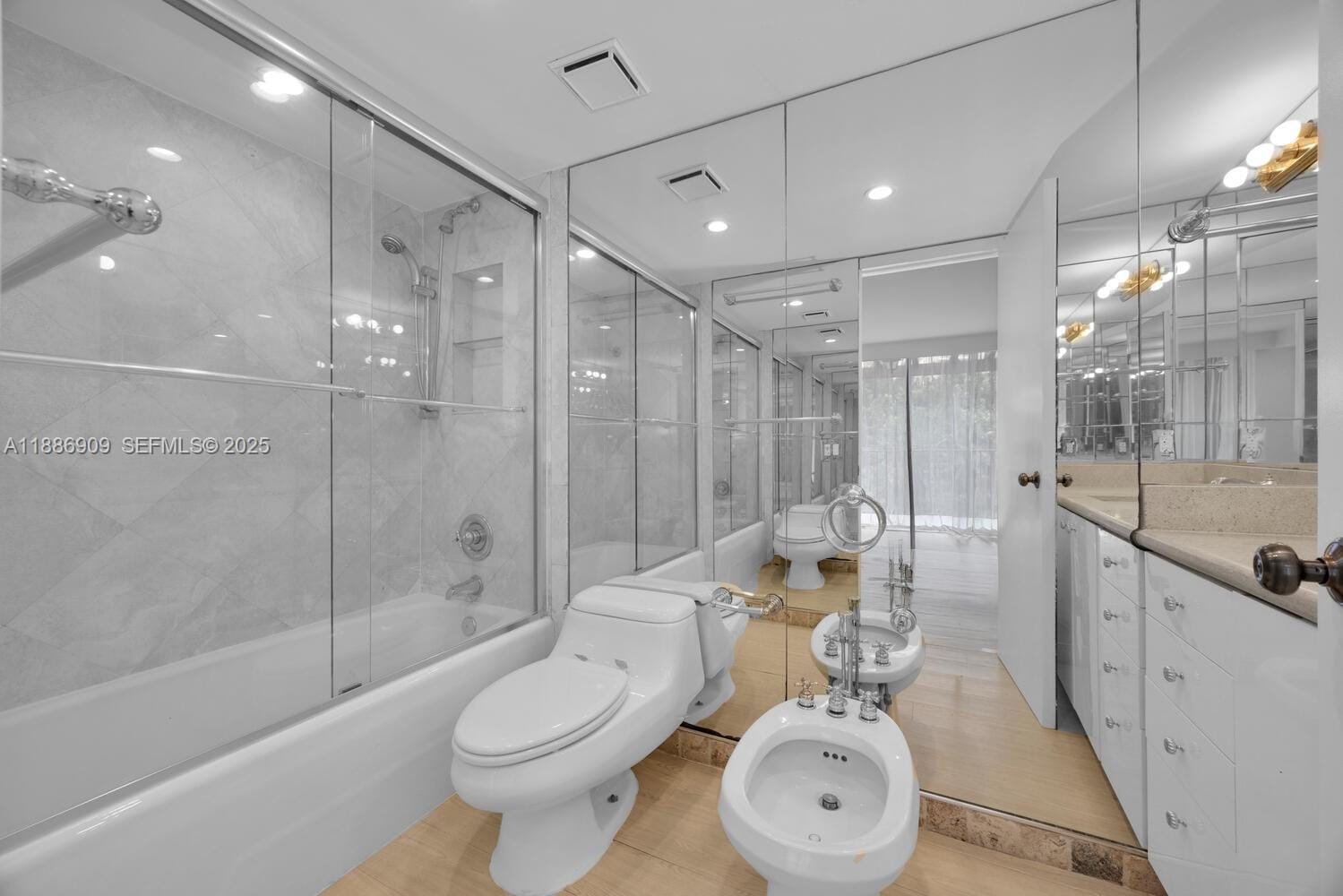450 Grapetree Drive 313, Key Biscayne, FL 33149 photo 19