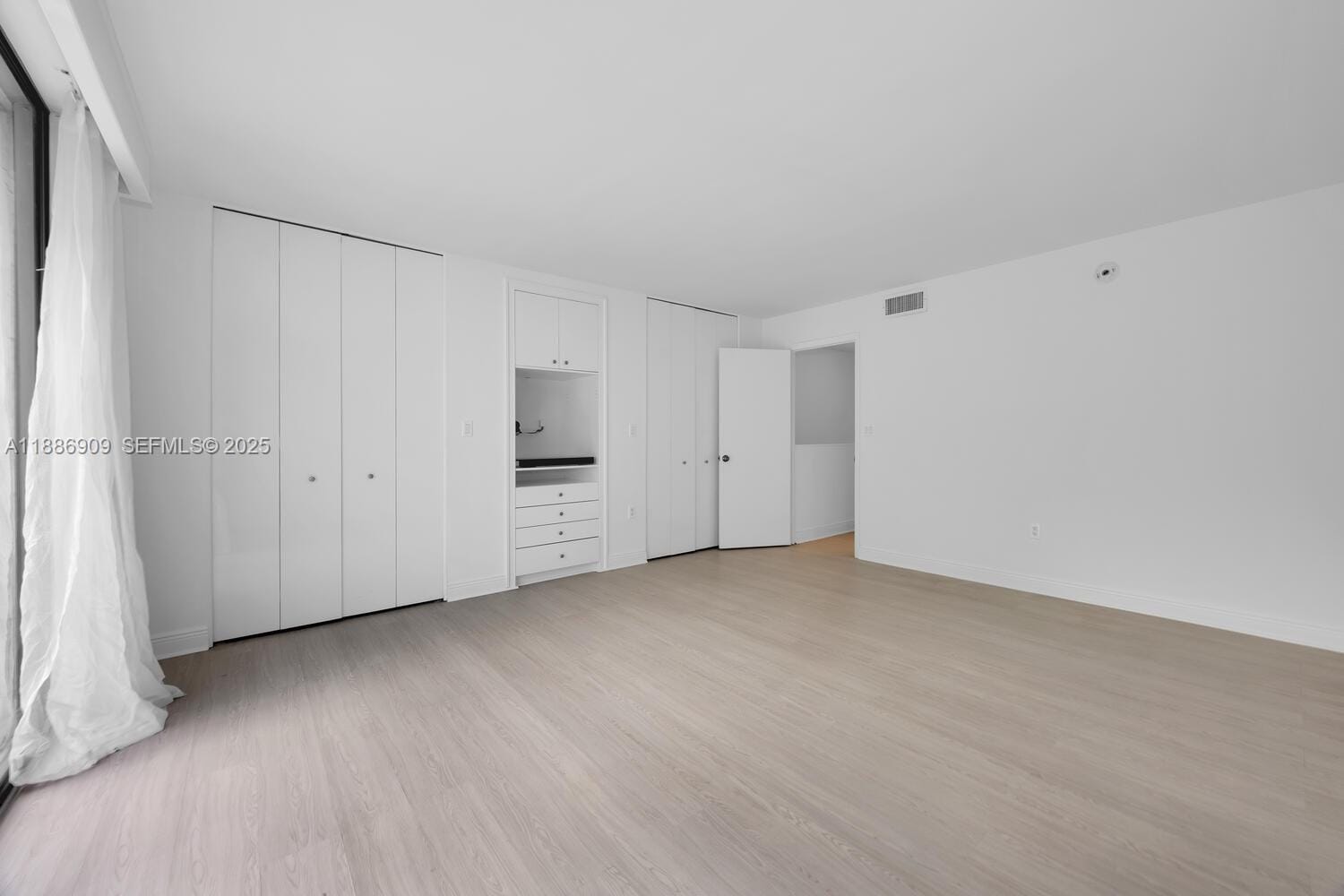 450 Grapetree Drive 313, Key Biscayne, FL 33149 photo 25