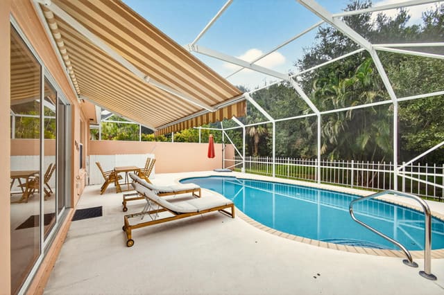 130 S Hampton Drive, Jupiter, FL 33458