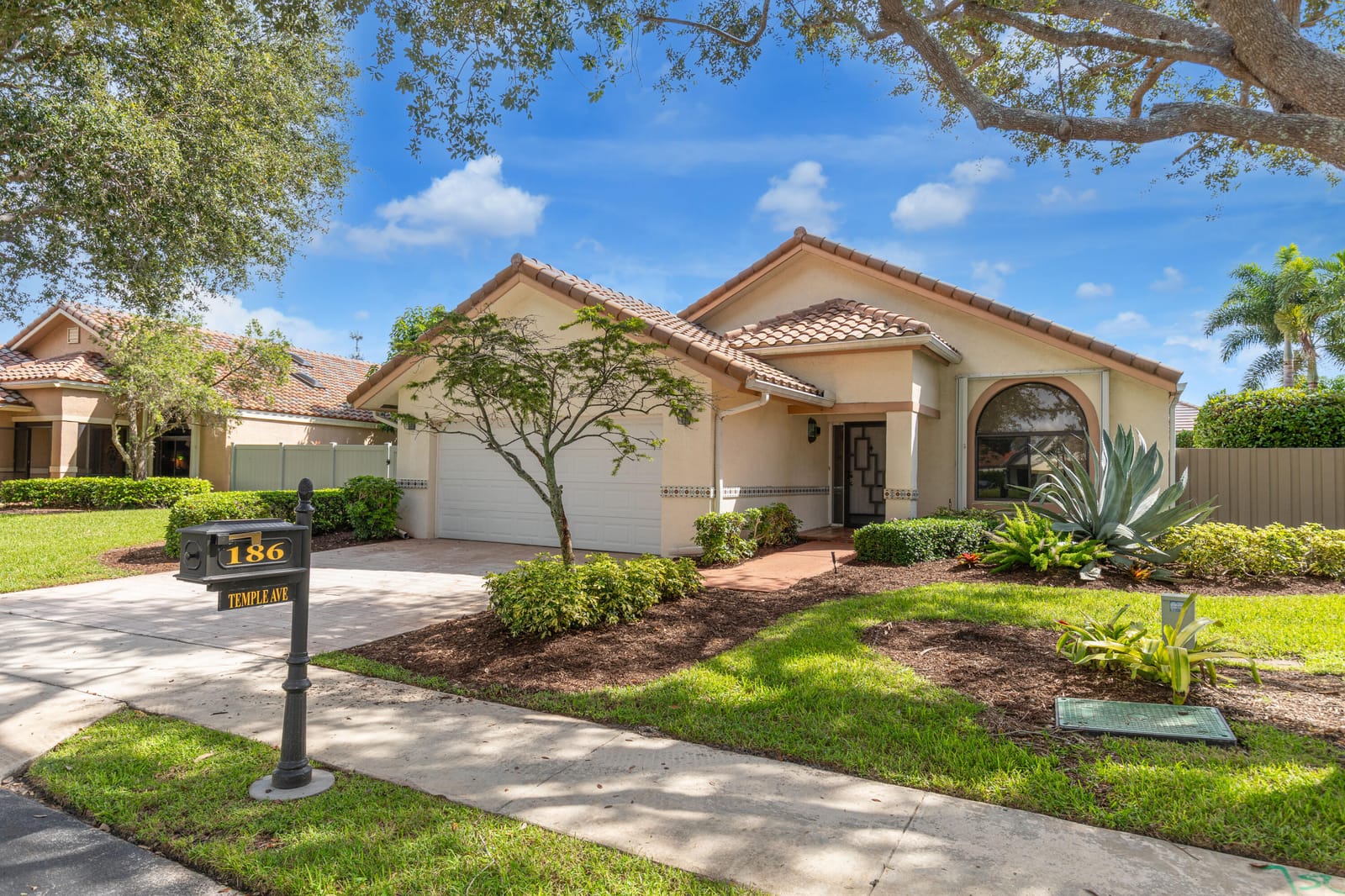 186 Temple Avenue, Boynton Beach, FL 33436 photo 1