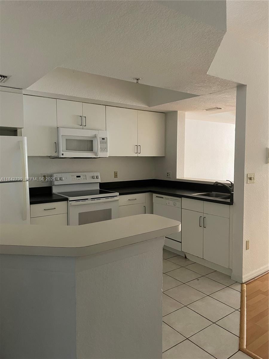 711 SW 148th Avenue 403, Sunrise, FL 33325 photo 2
