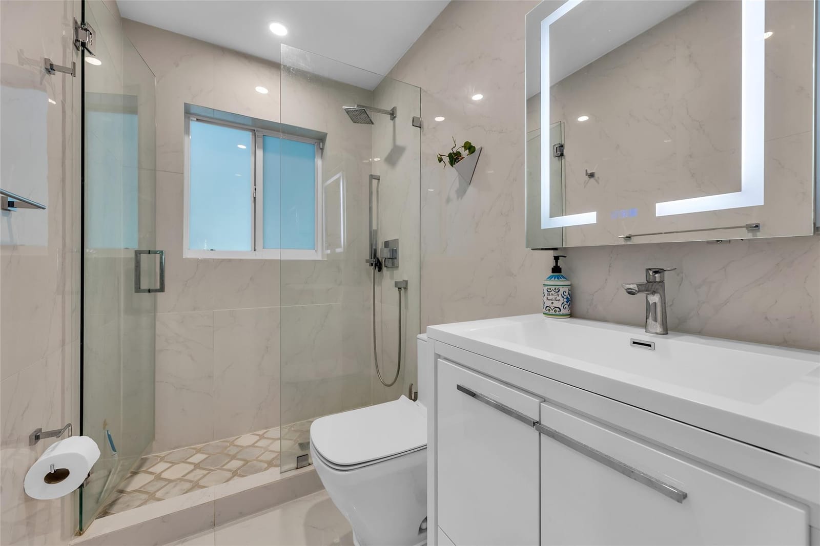 44 NE 29th Street, Wilton Manors, FL 33334 photo 16