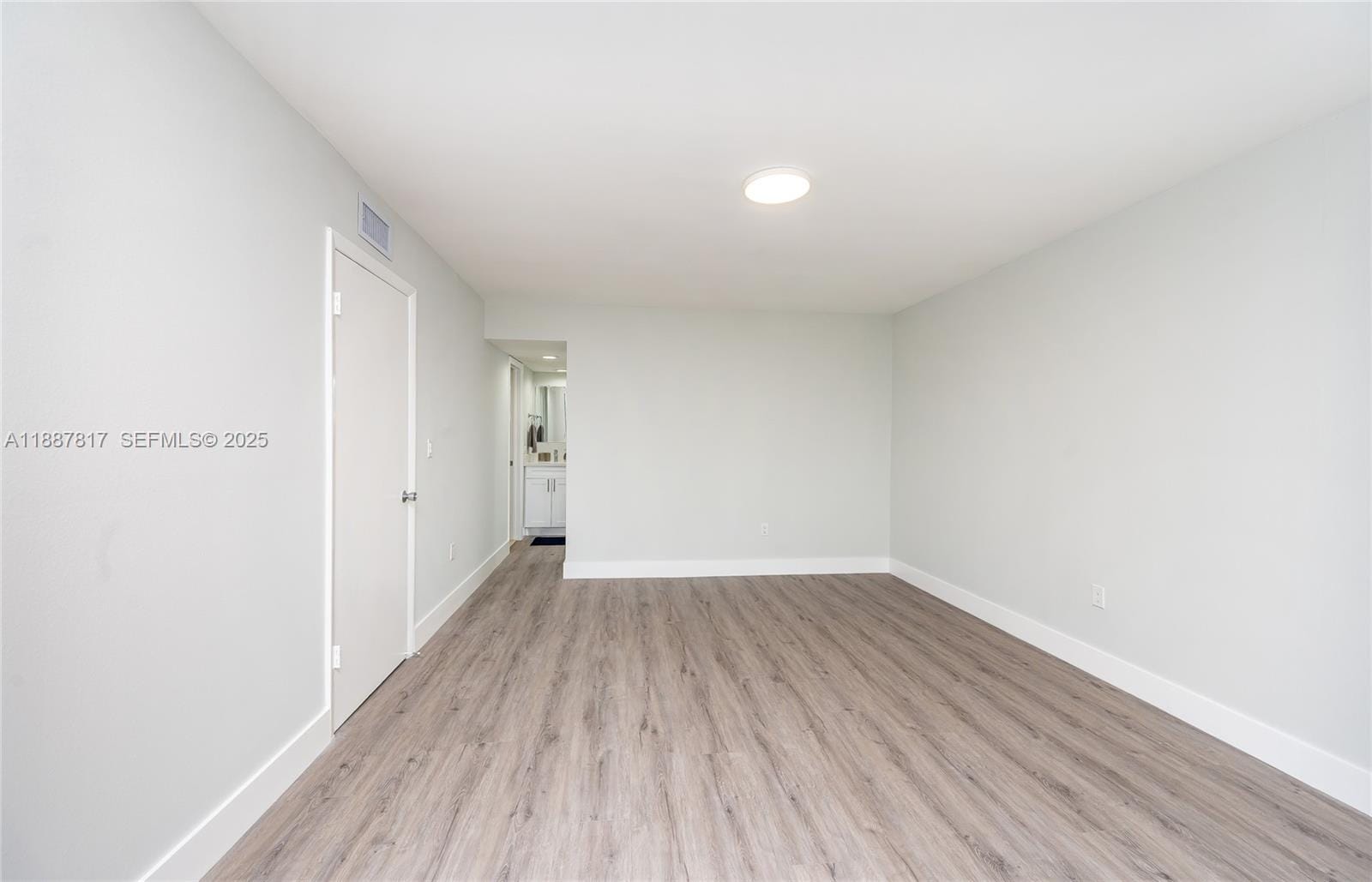 802 NW 87th Avenue 216, Miami, FL 33172 photo 14