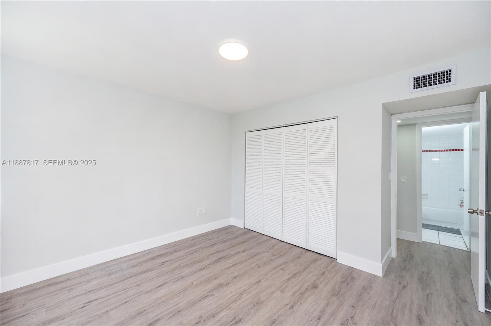 802 NW 87th Avenue 216, Miami, FL 33172 photo 21