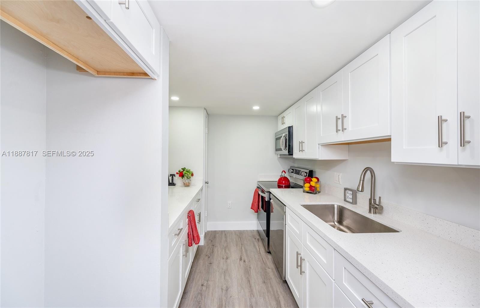802 NW 87th Avenue 216, Miami, FL 33172 photo 24