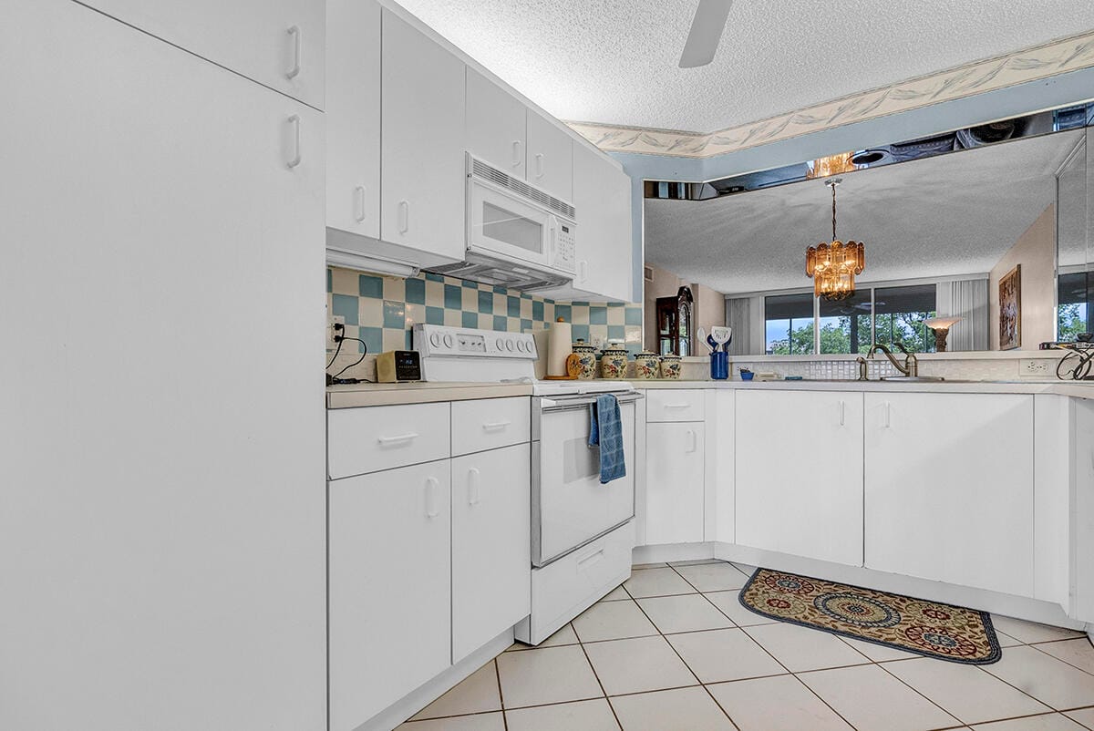 7562 Trent Drive 306, Tamarac, FL 33321 photo 12