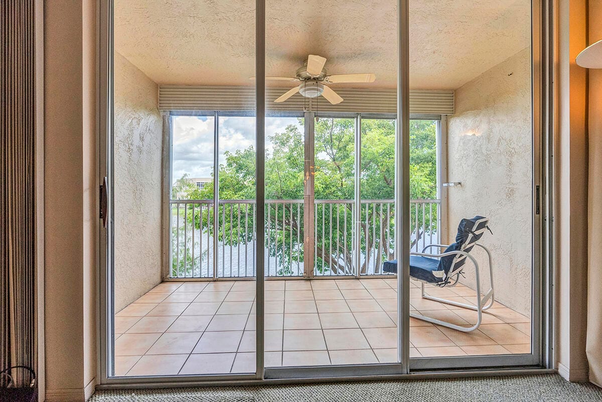 7562 Trent Drive 306, Tamarac, FL 33321 photo 27