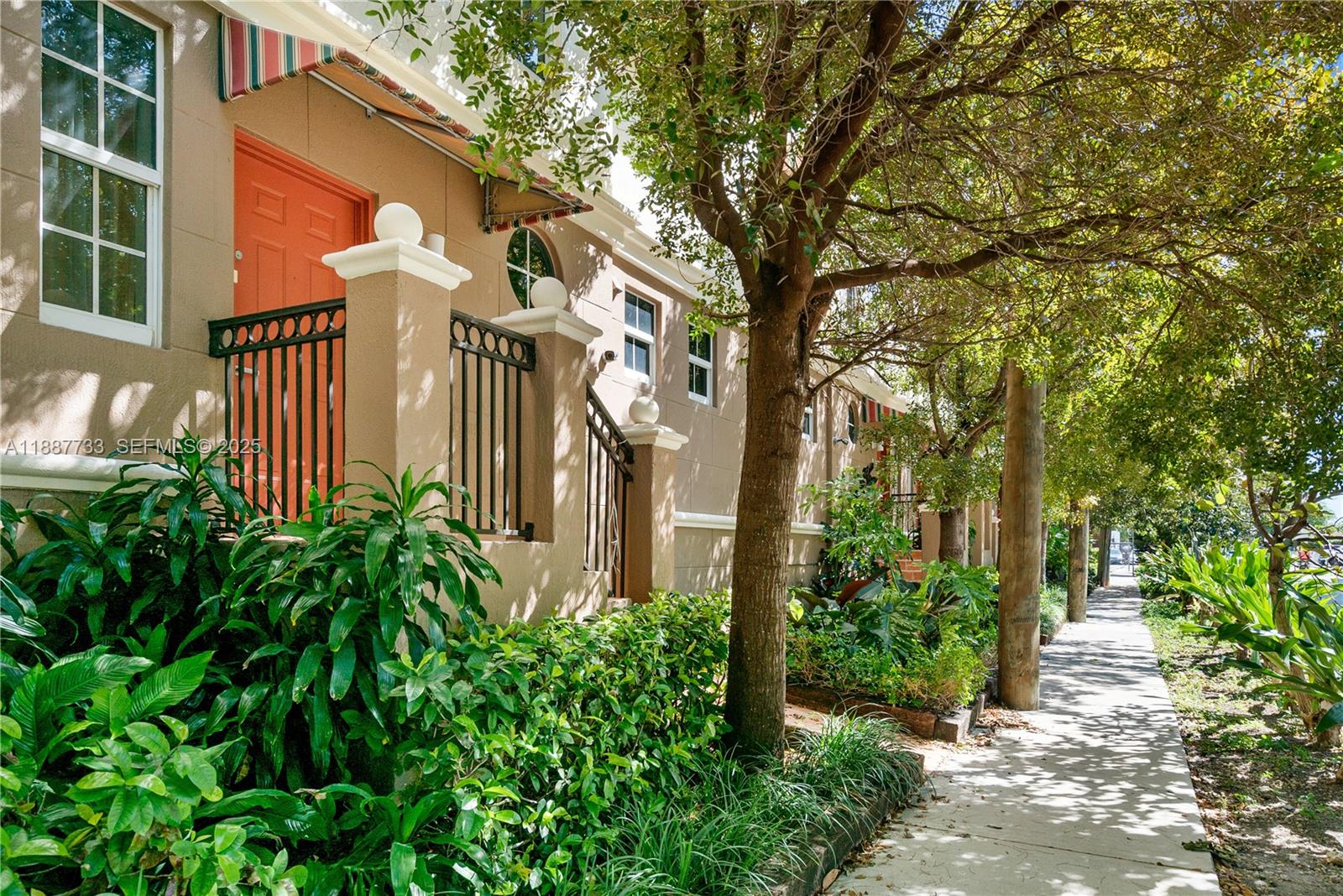 3232 SW 22nd Terrace TH 115, Miami, FL 33145, Miami