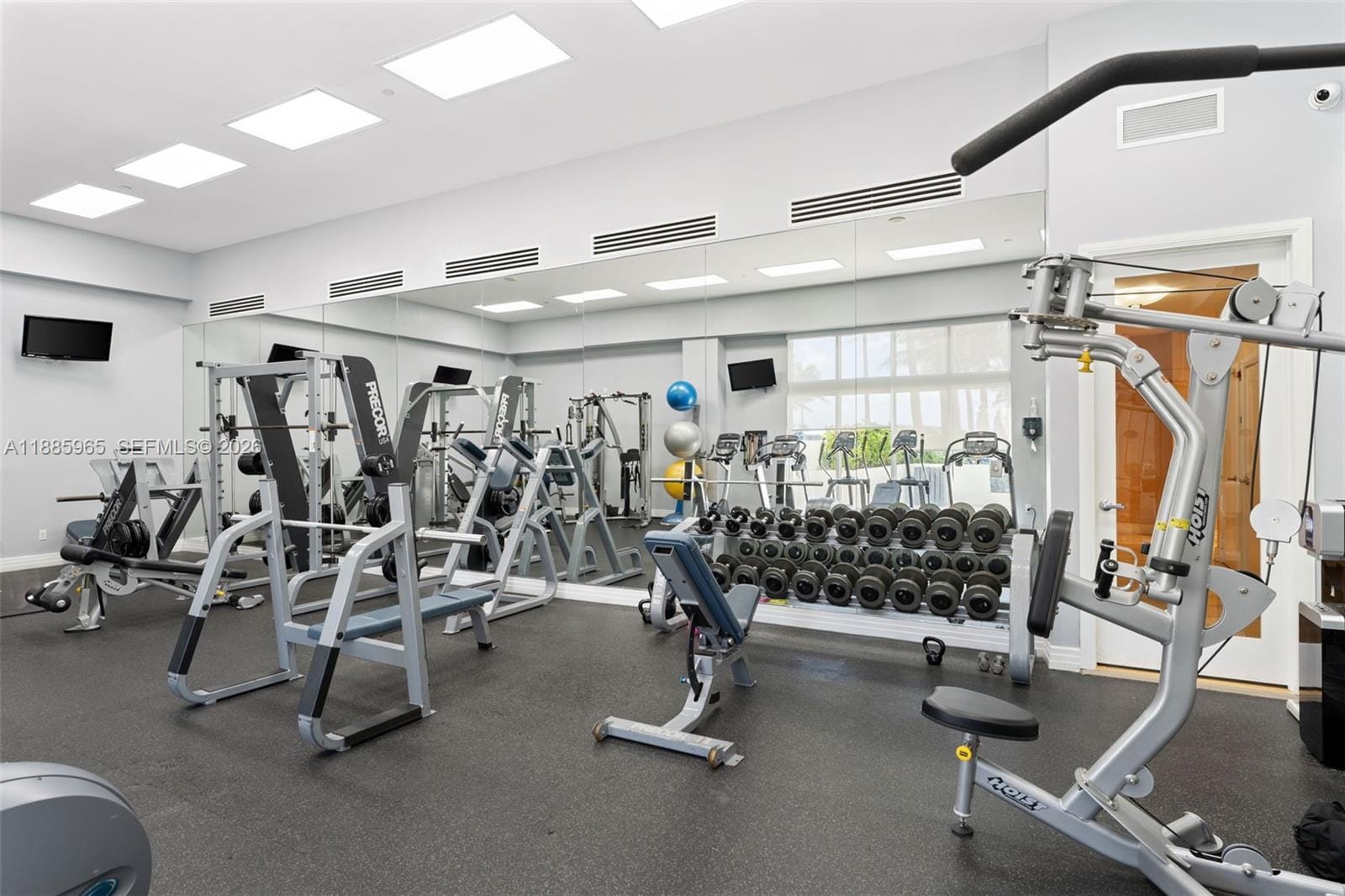 6917 Collins Avenue 1505, Miami Beach, FL 33141 photo 22