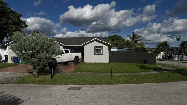 20923 SW 126th Court, sold in Oak Park Estates, Miami, FL