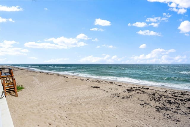 3540 S Ocean Boulevard 908, sold in Le Chateau Royal Condo, South Palm Beach, FL