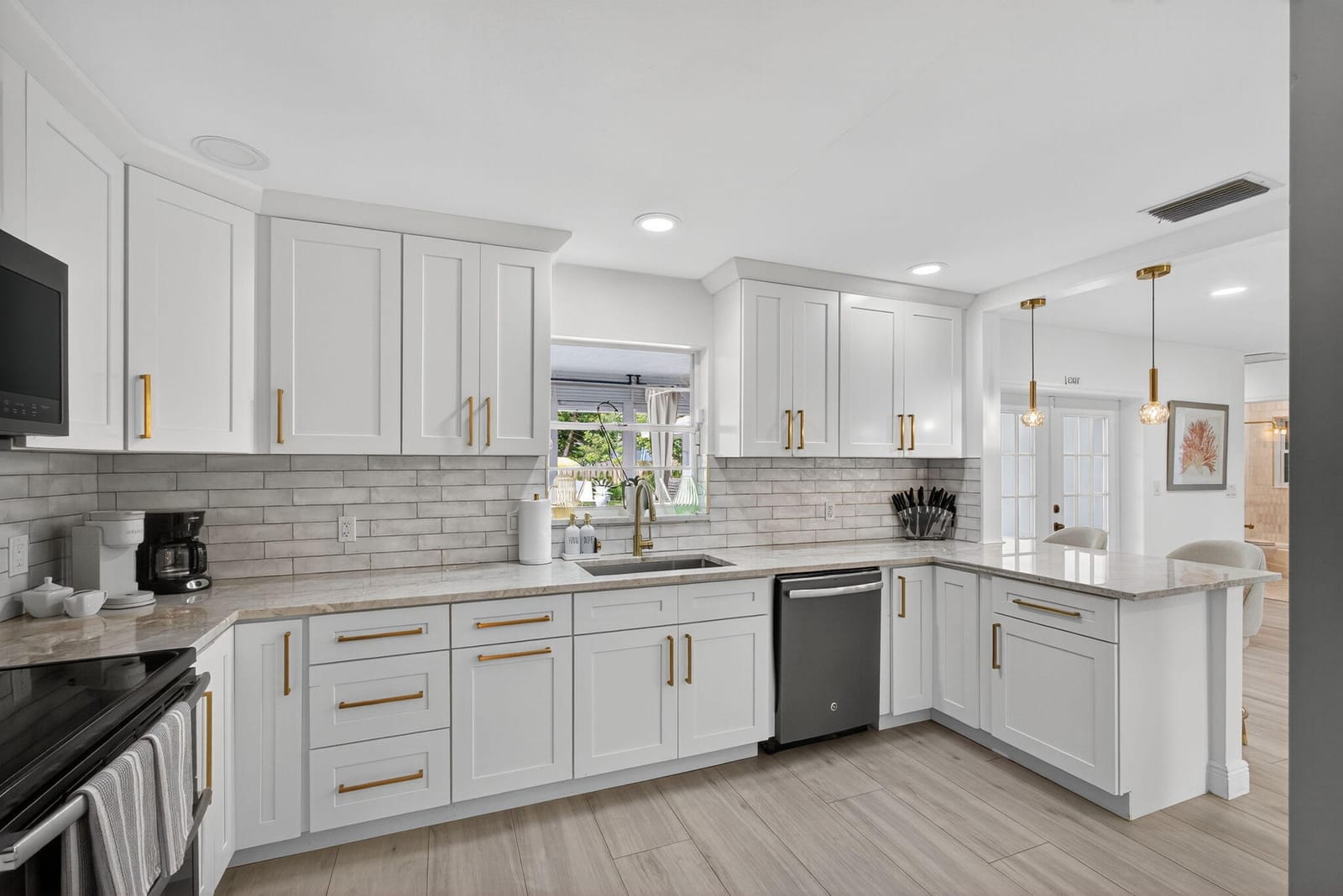 1123 N Lakeside Drive, Lake Worth Beach, FL 33460 photo 14