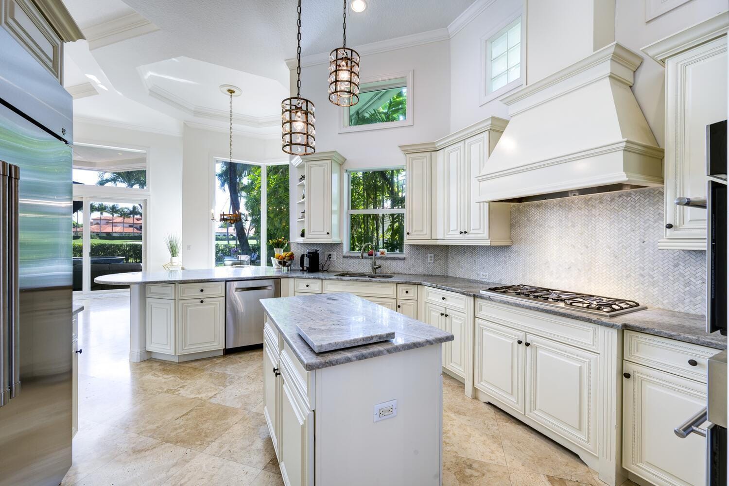 538 Les Jardin Drive, Palm Beach Gardens, FL 33410 photo 11