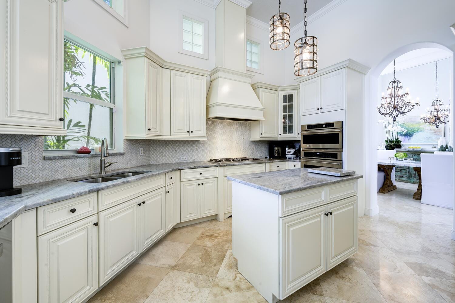 538 Les Jardin Drive, Palm Beach Gardens, FL 33410 photo 12