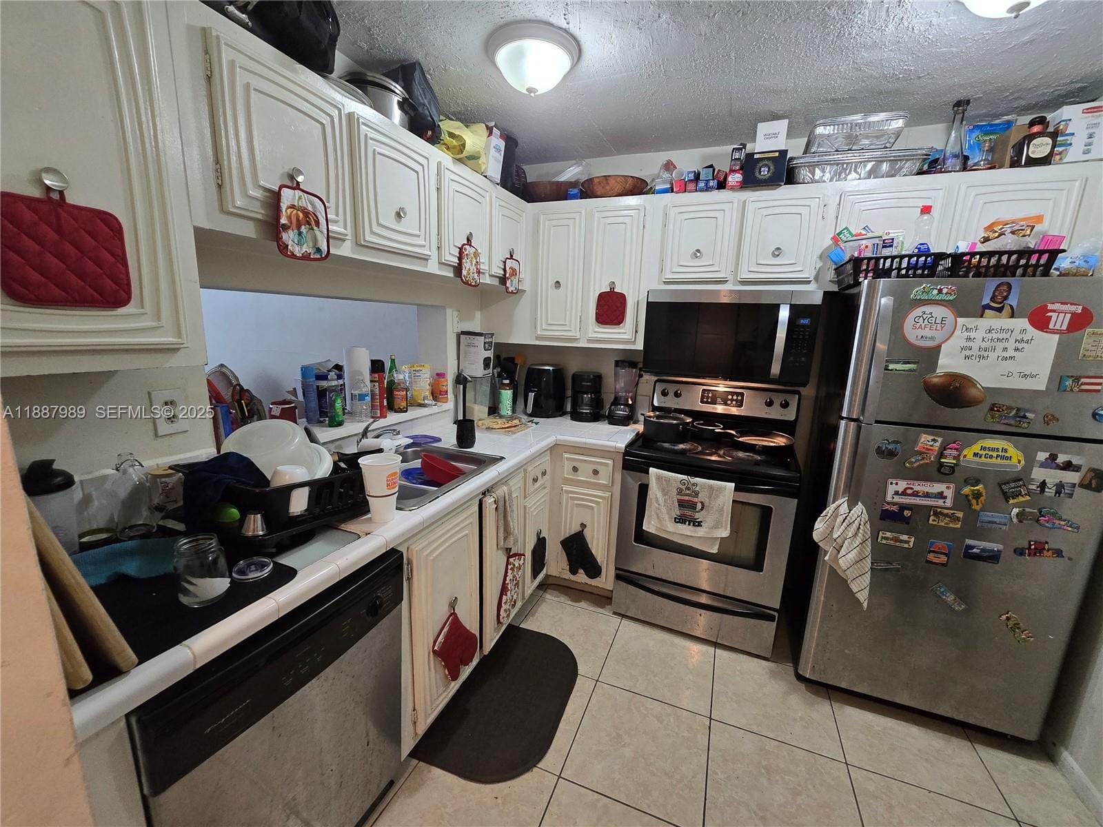 498 NW 165th St Road D-405, Miami, FL 33169 photo 3