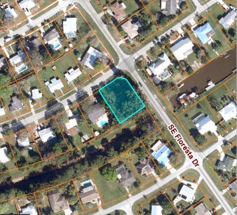 188 S Naranja Avenue, Port St. Lucie, FL 34983