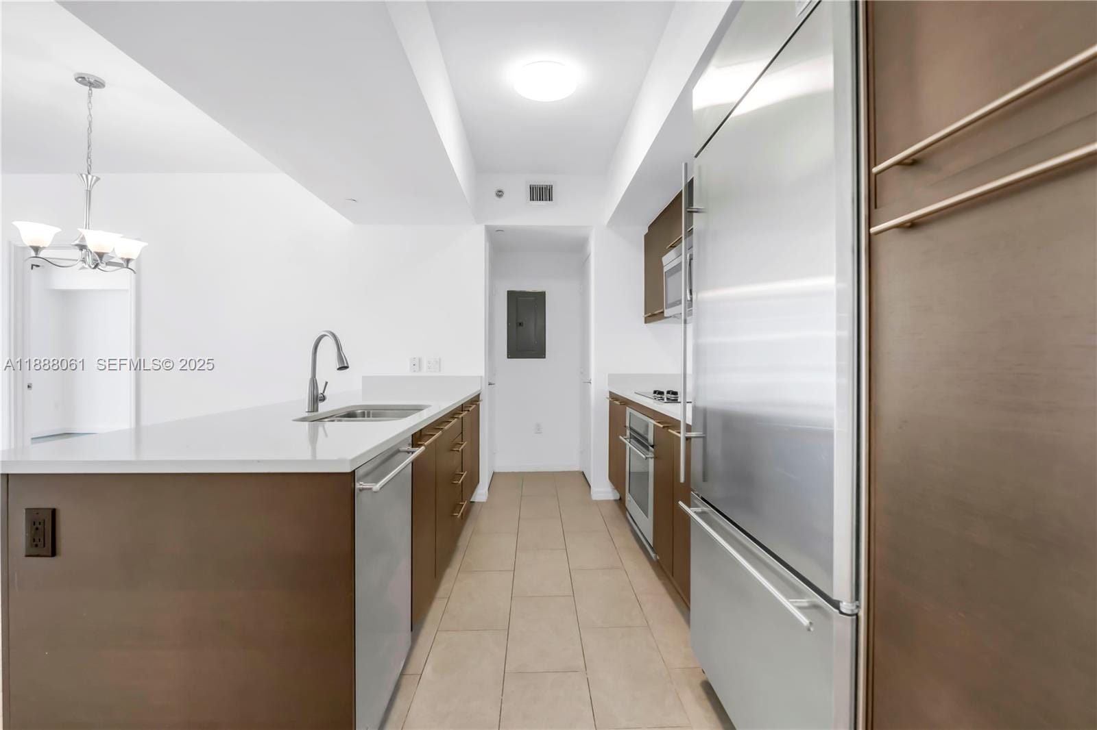 55 SE 6th Street 3503, Miami, FL 33131 photo 2