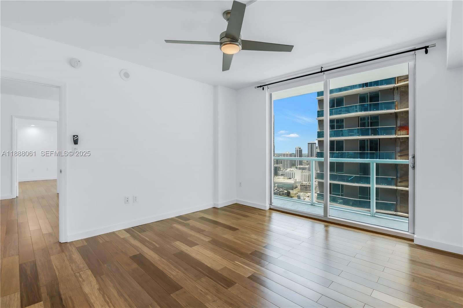 55 SE 6th Street 3503, Miami, FL 33131 photo 12