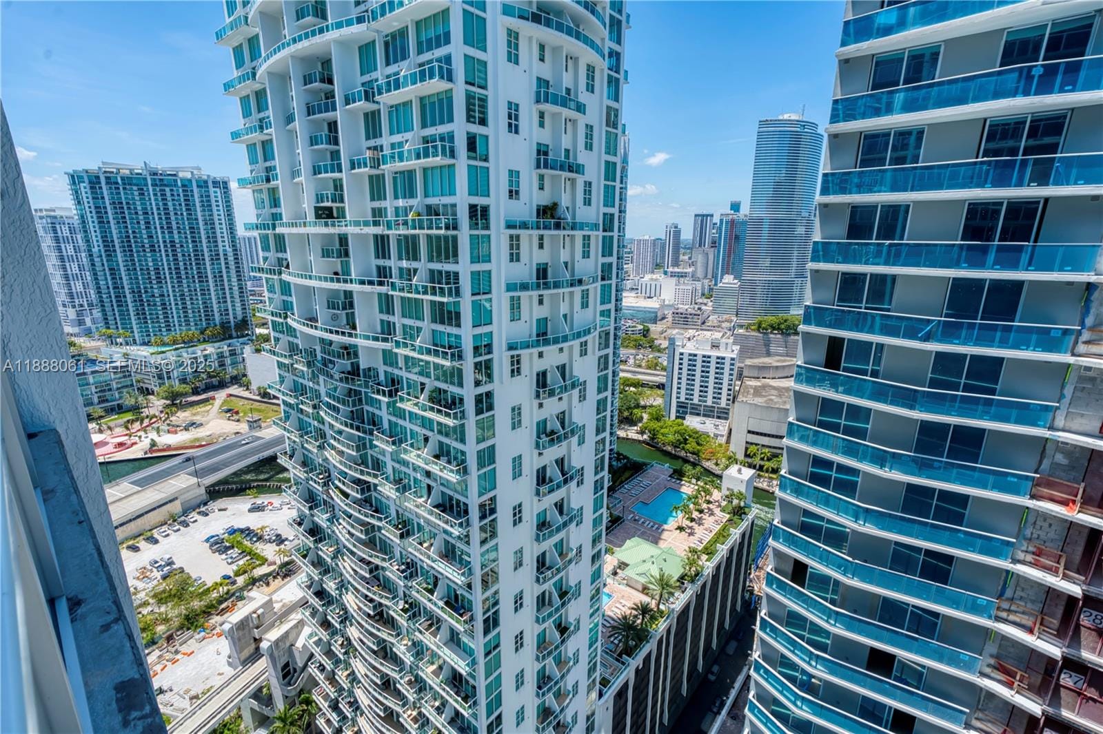 55 SE 6th Street 3503, Miami, FL 33131 photo 19