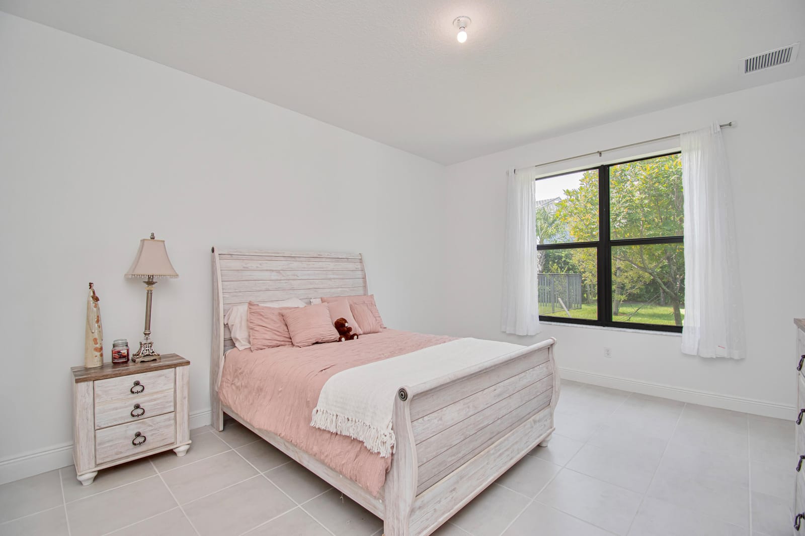 16420 Sandy Shore Drive — photo 11