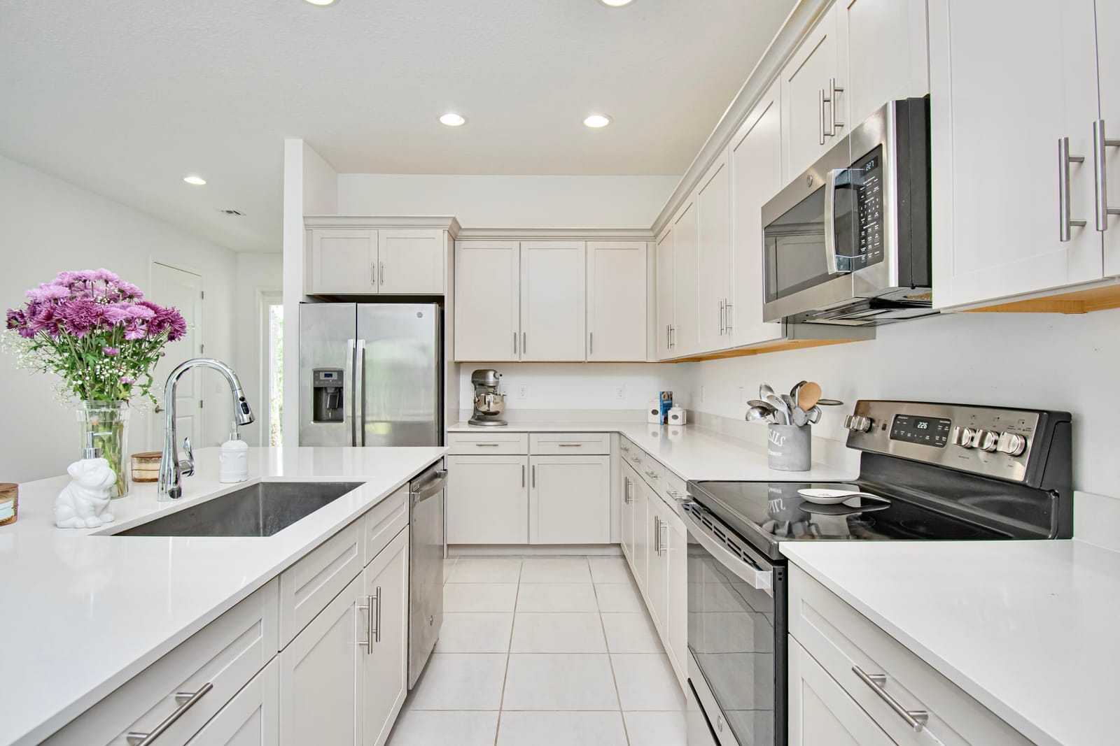 16420 Sandy Shore Drive — photo 3