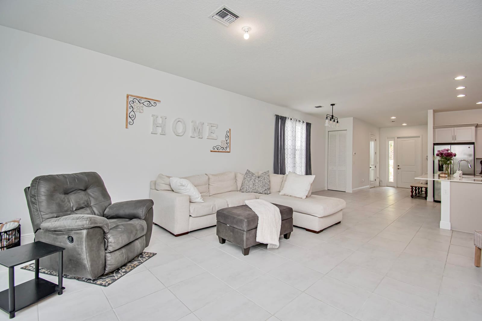 16420 Sandy Shore Drive — photo 9