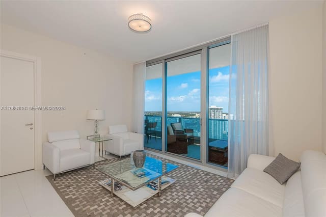200 Biscayne Boulevard Way 5109, Miami, FL 33131