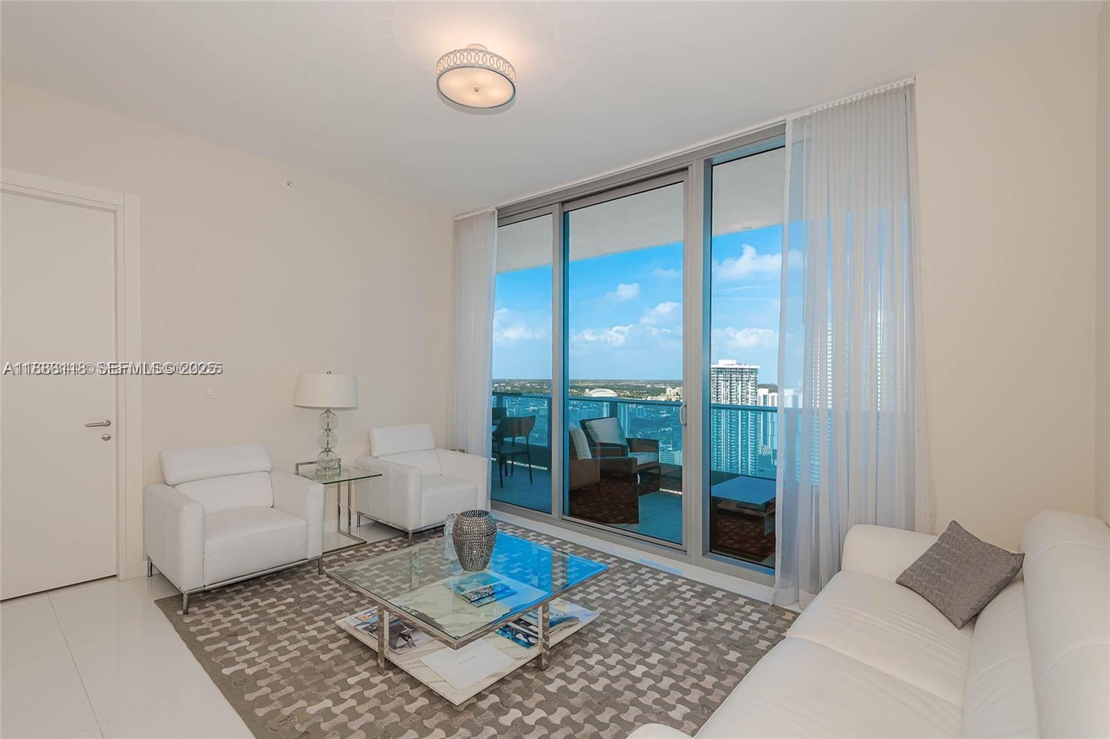 200 Biscayne Boulevard Way 5109, Miami, FL 33131 photo 2