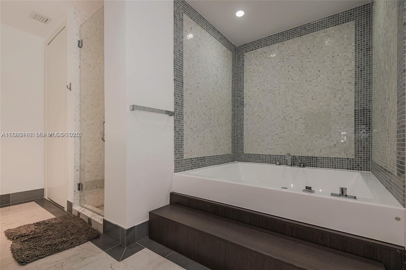 200 Biscayne Boulevard Way 5109, Miami, FL 33131 photo 27