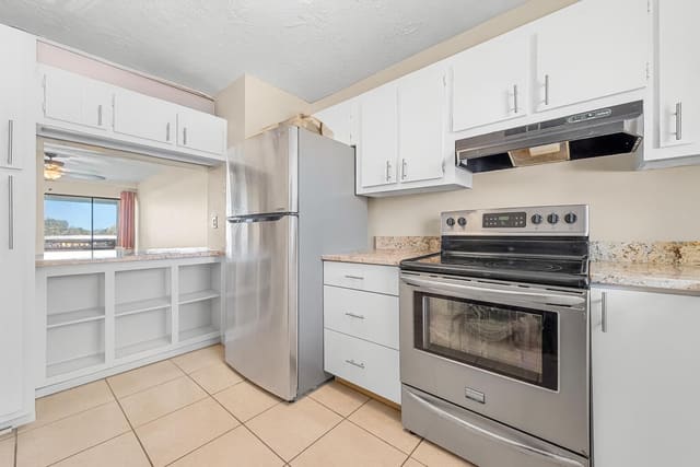 1901 W Woolbright Road A202, sold in Venetian Terrace Condo, Boynton Beach, FL