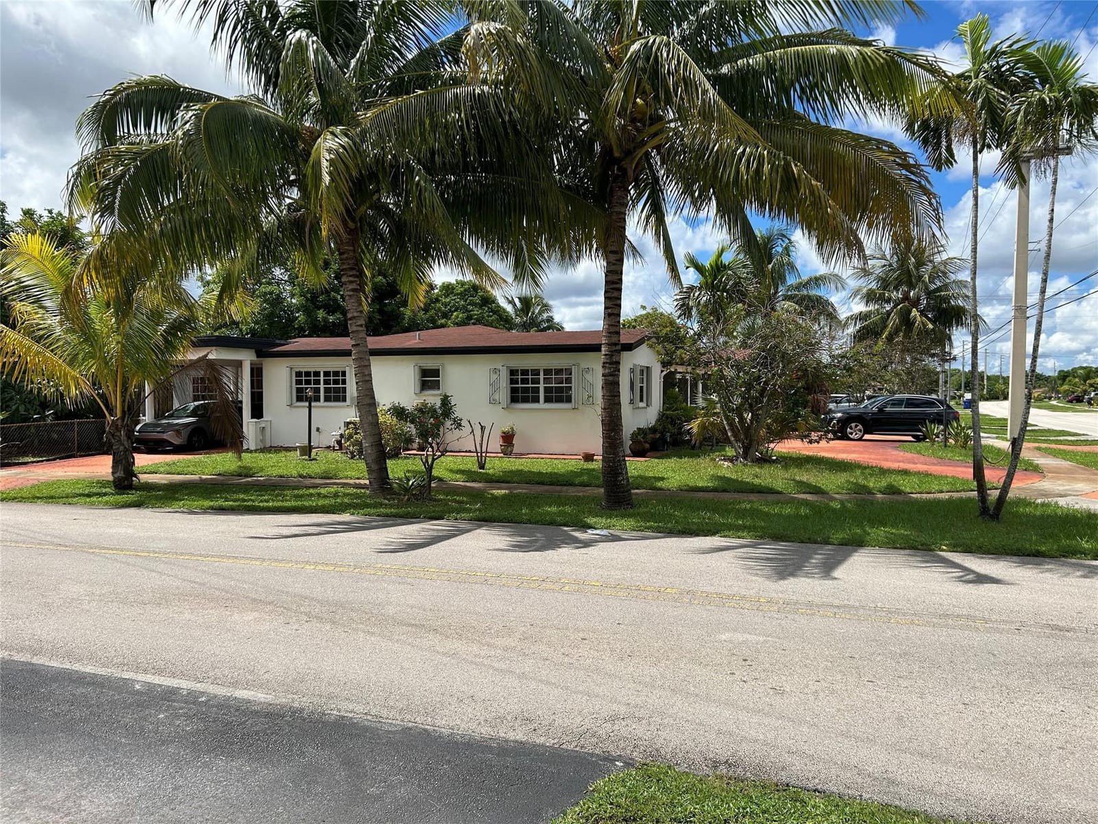 4500 NW 41st Street, Lauderdale Lakes, FL 33319 photo 3