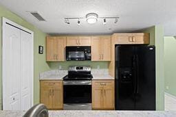 4190 Gator Greens Way 12 — photo 11