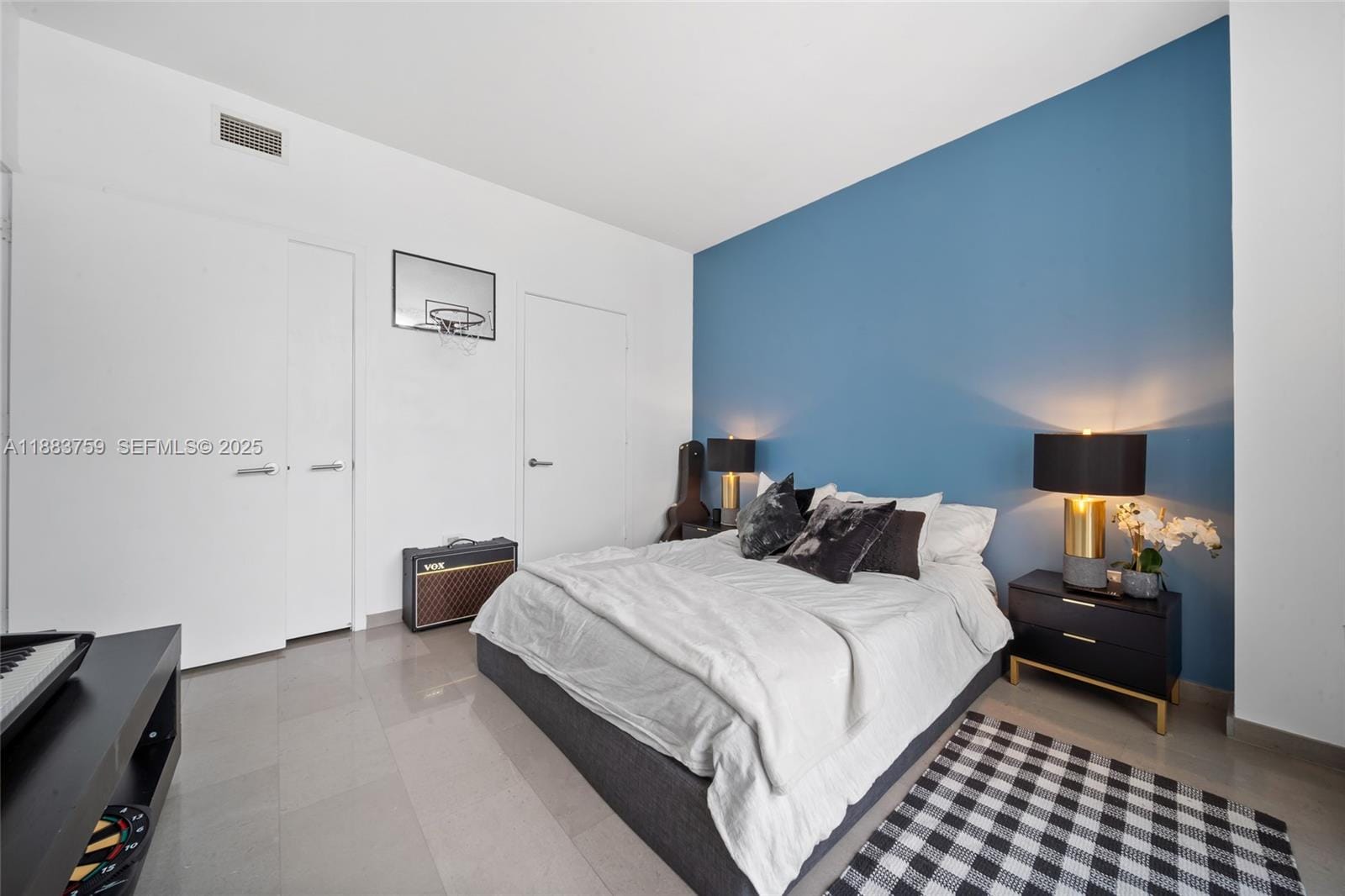 68 SE 6th Street 811, Miami, FL 33131 photo 16