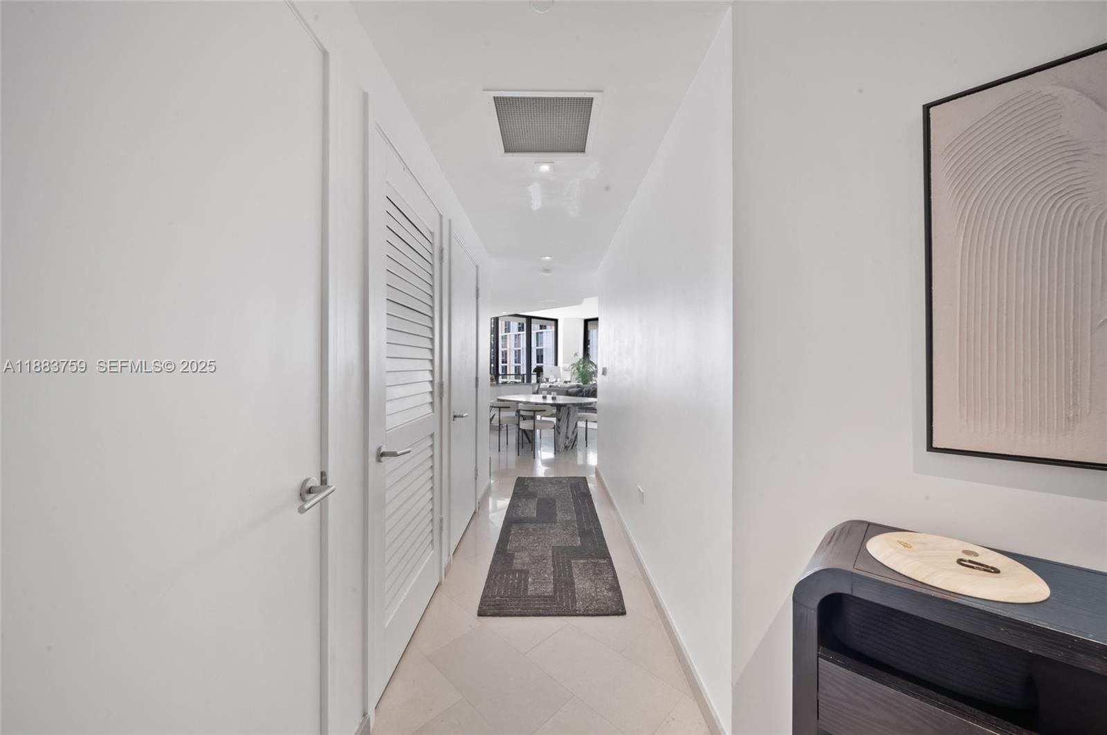 68 SE 6th Street 811, Miami, FL 33131 photo 6