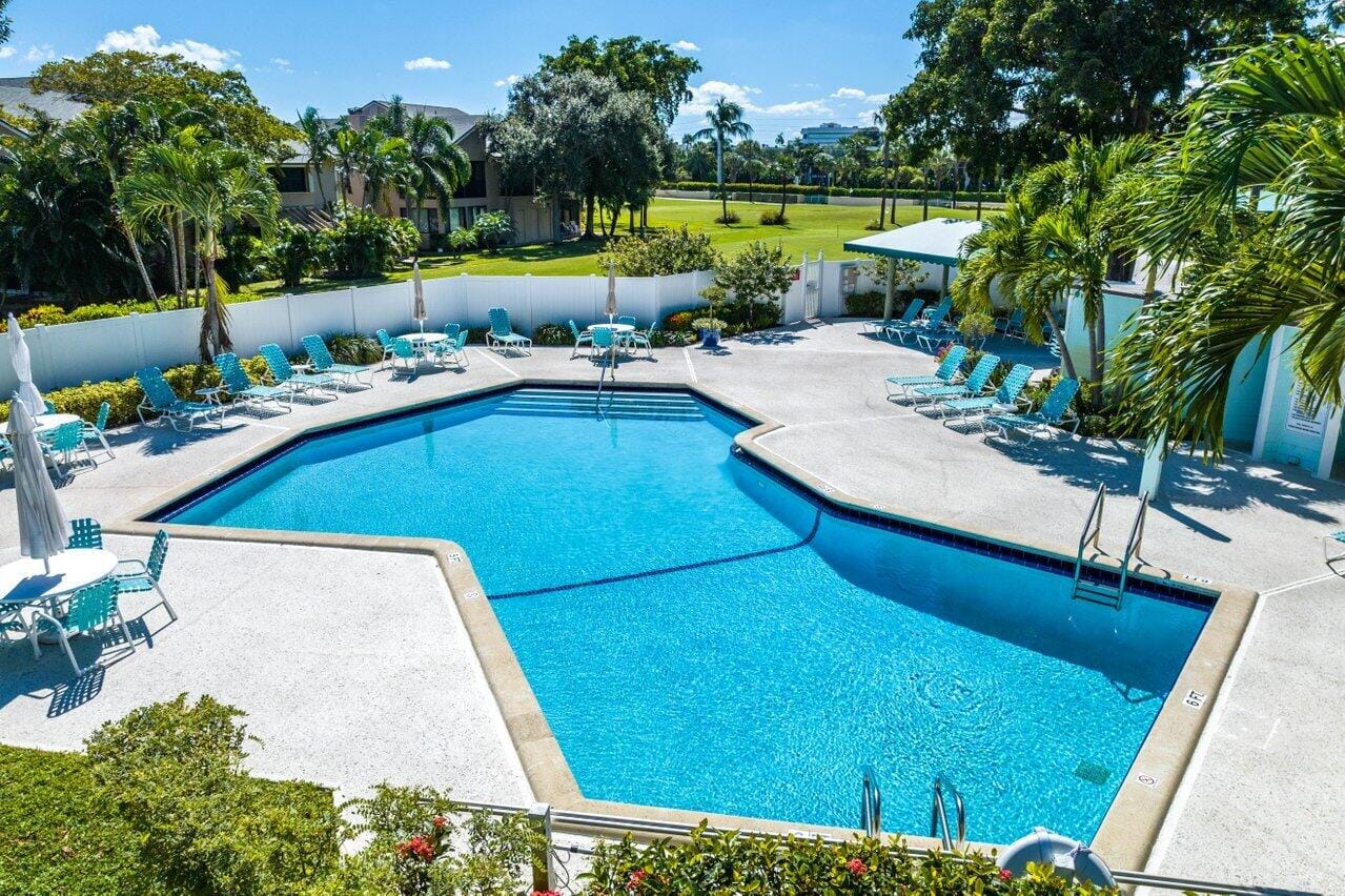 401 Clubhouse Circle 401a, Jupiter, FL 33477 photo 27