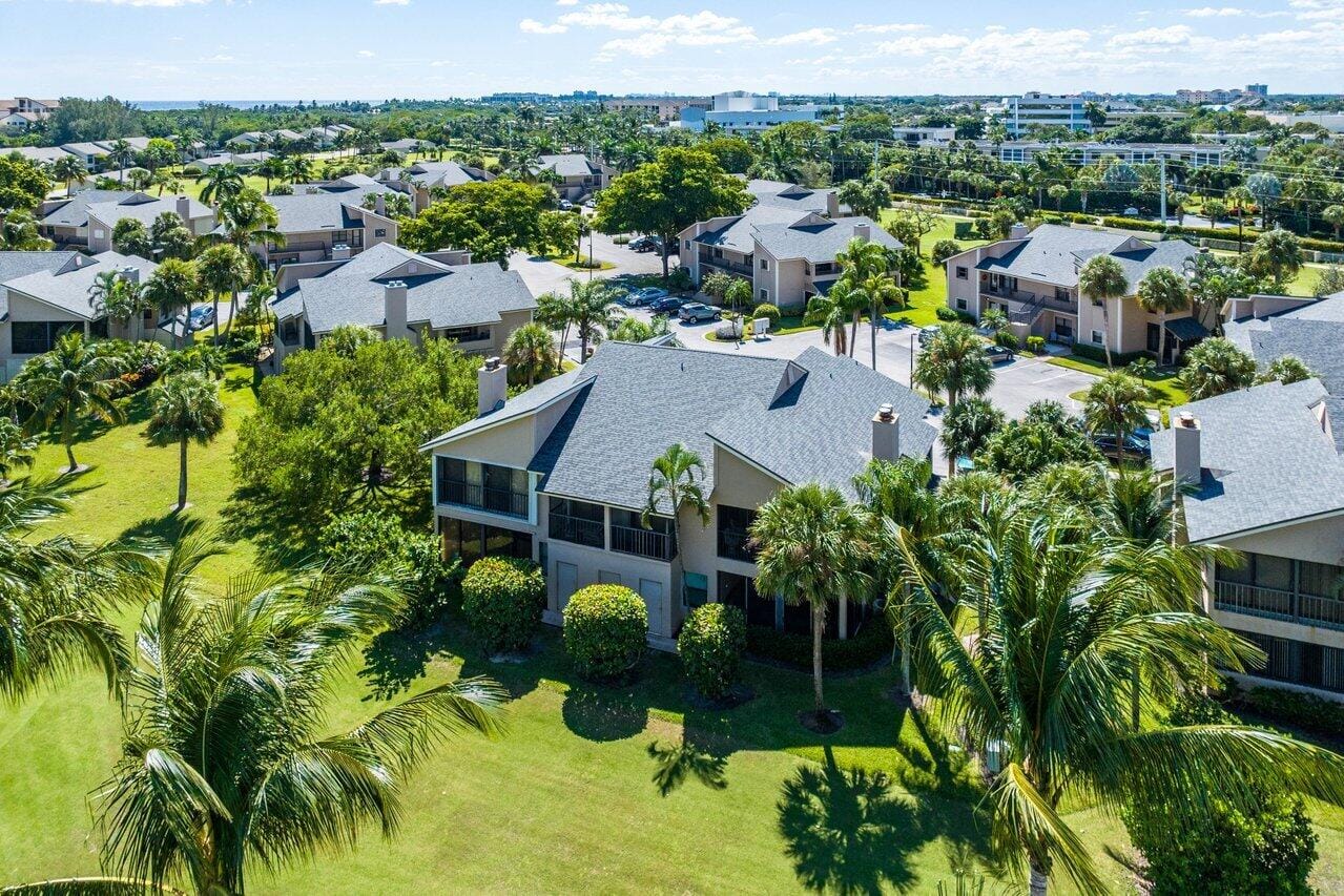 401 Clubhouse Circle 401a, Jupiter, FL 33477 photo 30