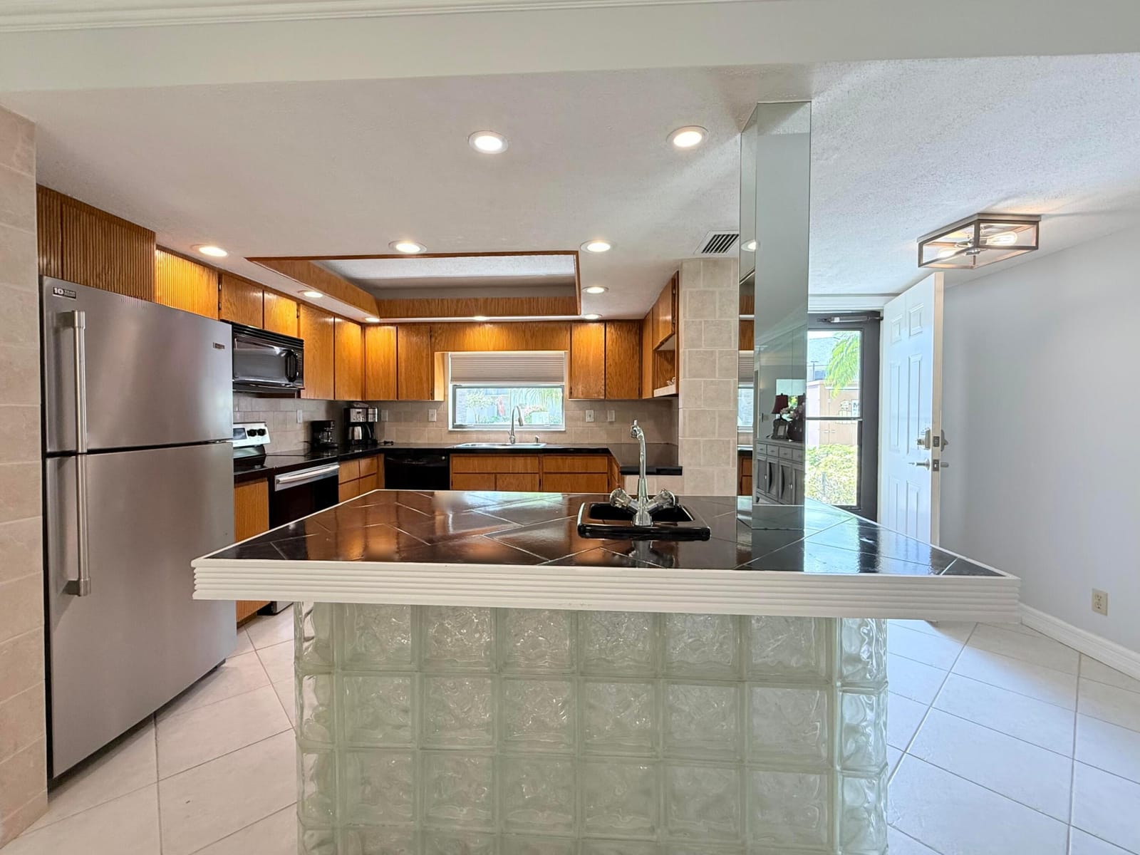 401 Clubhouse Circle 401a, Jupiter, FL 33477 photo 5